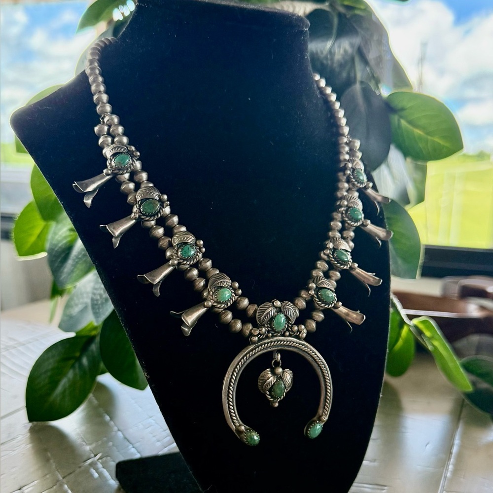 🎉Host Pick🎉 Older Sterling Silver/Turquoise Squash Blossom Necklace Smaller